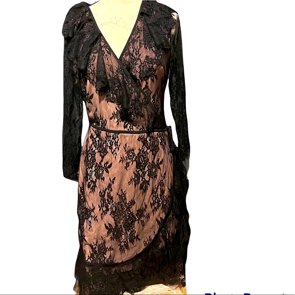NWOT Francesca’s Kaylee Black Lace Wrap Dress Size L
